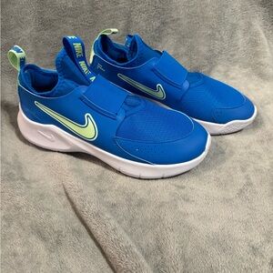 Nike Kids Blue Athletic Shoes